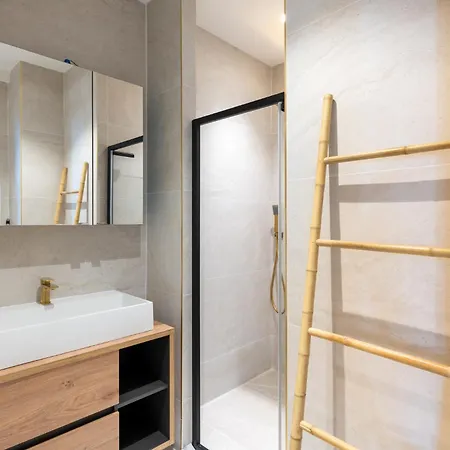 Newly Renovated Cosy For 4 In Bastille